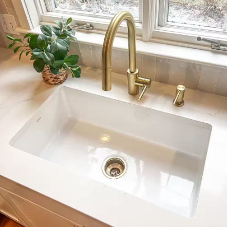SINKOLOGY Eden 31 in. Undermount Single Bowl Crisp White Fireclay Kitchen Sink SK472-31FC-WH