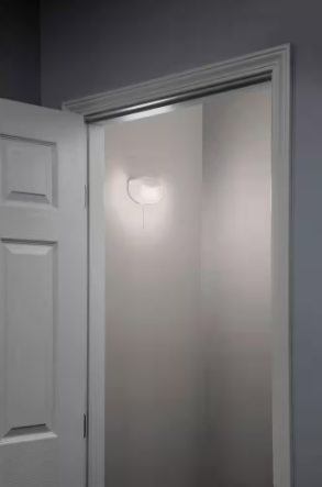 Lithonia Lighting 10-Watt White Integrated LED Flush Mount Closet Light with Pull Chain FMMCL 840 S1 M4