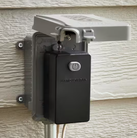 Hampton Bay Low Voltage 30-Watt Landscape 15-Volt Plug-In Transformer For Use With Smart Low Voltage Products